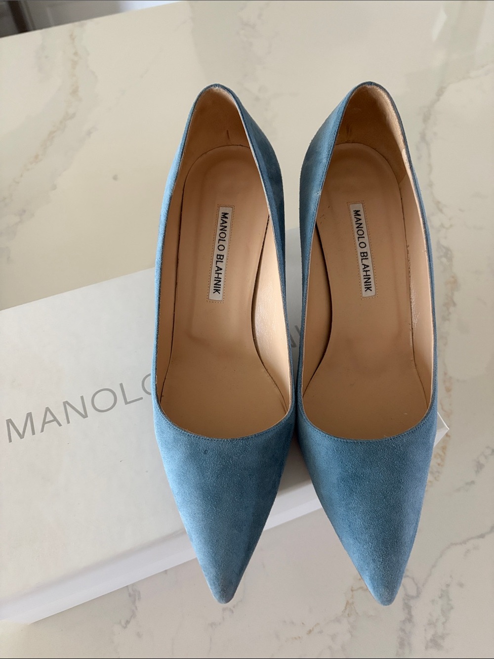 Manolo Blahnik blue suede pumps - Picture 2 of 5